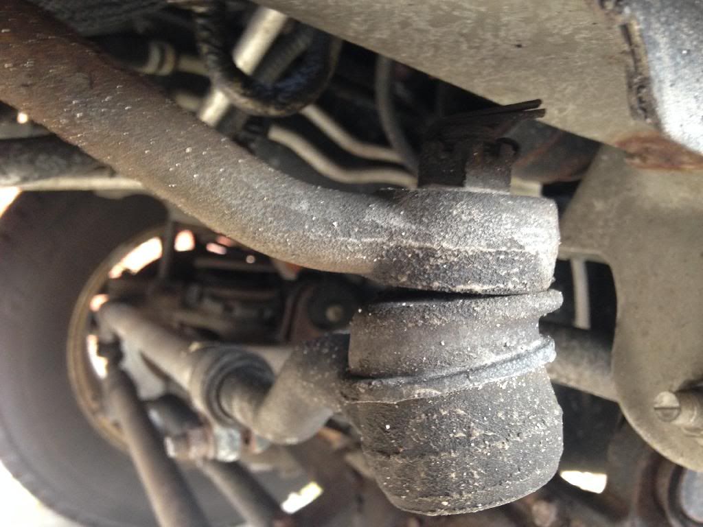 bad inner tie rod symptoms